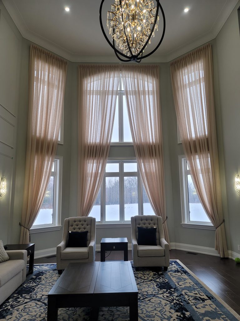 DRAPERIES & DREAM CURTAINS